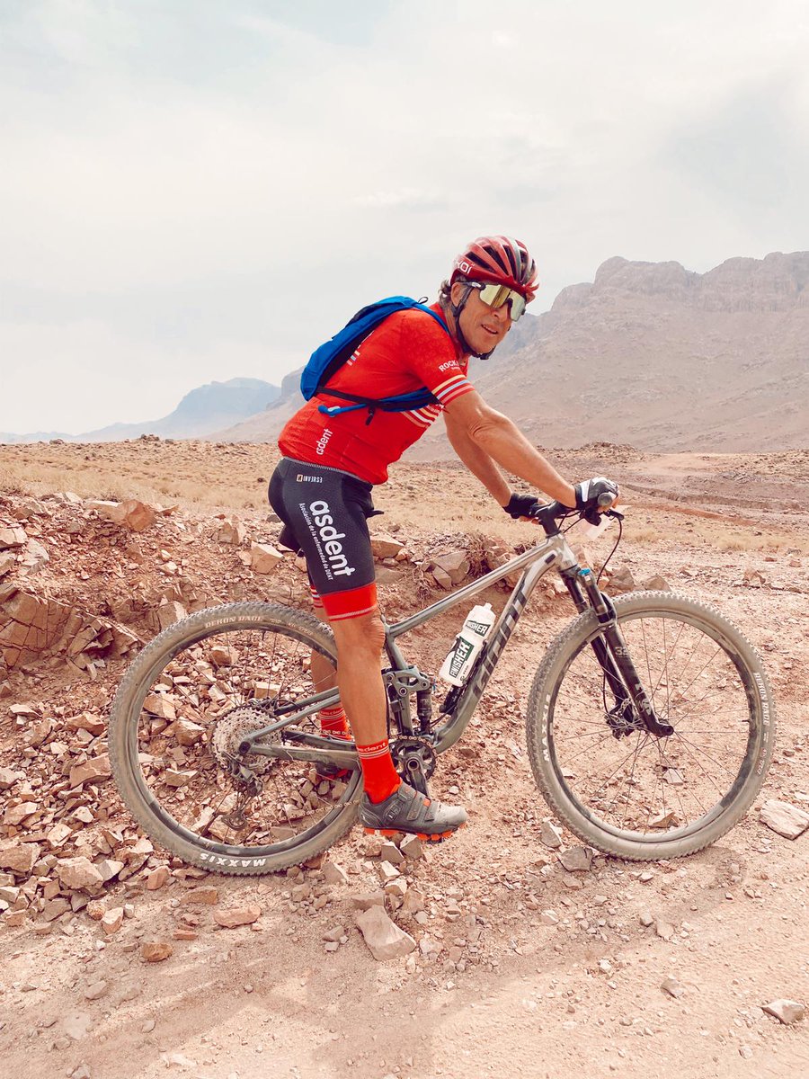 pedrodelgadoweb's tweet photo. Estupenda experiencia en la 1ª etapa de la @MarruecosOnBike apoyando el proyecto de @Asdent_es 
Equipazo con @RobertoHeras @eva_asdent @isranunez #emiliperez y nuestro compi @gustavocesarveloso nos ha dado una alegría con su victoria 👋👋👋. #todopornacho https://t.co/uOH8NqQmYq