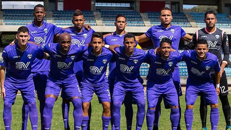 forovinotinto's tweet photo. #DATO | #MetropolitanosFC y #AtlVenezuela están a 2pts. de asegurar su cupo al Hexagonal "B". El Atlético le tocará definir este cupo ante los dos punteros de grupo (Caracas y Monagas).
---
Minetras que Metropolitanos lo tiene más accesible, le toca a la UCV y Lala. https://t.co/6umlIIXru3
