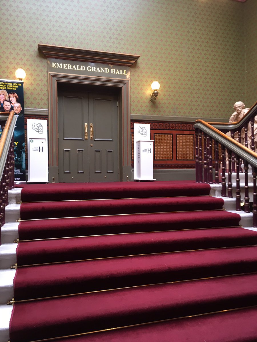 Jan_Lentzos's tweet photo. Before the Opera we attended an interesting Pre-Show Talk...
Given by a member of the @Opera_North Chorus...
In the #EmeraldHall...
At @GrandTheatreLS1
#PreShowTalk #Opera #History #Bizet #Carmen #Staging #NewProduction #ONCarmen #Director #EdwardDick #MusicDirector #GarryWalker https://t.co/nlYXarW4Tk