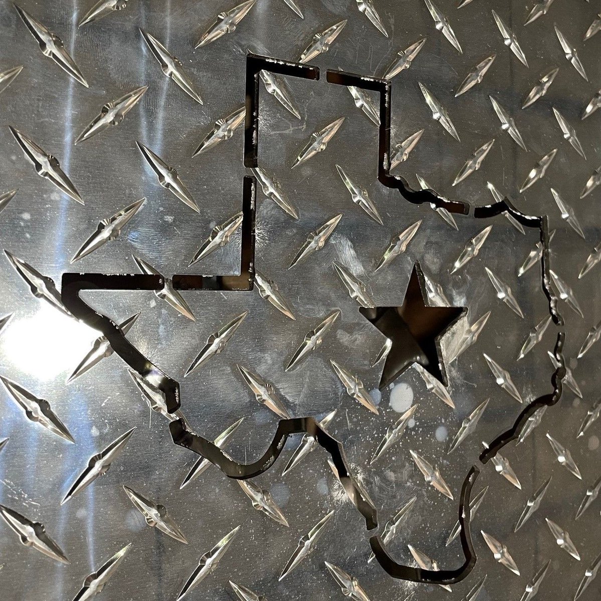 LMCFAB2's tweet photo. Laser cut the shape of Texas on tread plate! For a quote call #LMCFab at 903-759-1331.
#fabrication #nuts #studs #ibeams #welding #Tig #bending #rolling #laser #plasma #turrett #punched #LaserCutting #Manufacturing #Sheetmetal #fabrication #ibeams #Amada #MetalFabrication https://t.co/kZKSVS5WcO