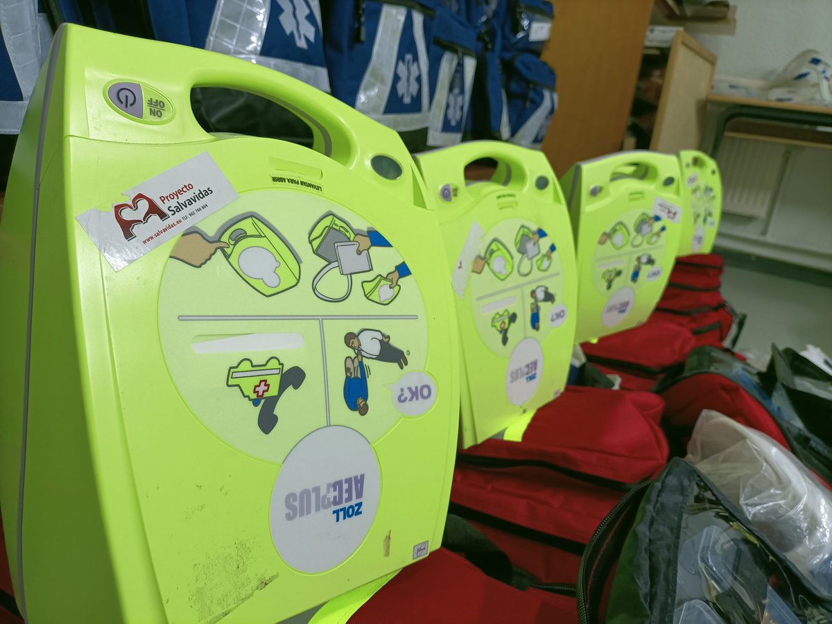 MUCHAS  GRACIAS <a href="/ProyeSalvavidas/">Proyecto Salvavidas</a> por colaborar con <a href="/RSEAPenalara/">RSEA Peñalara</a> en hacer <a href="/GTPenalara/">GranTrail Peñalara🗻</a> una prueba CARDIOPROTEGIDA al dotar de #desfibriladores ❤️⛰️ #DESA a médicos y enfermeras #MUMMI @SaludUCJC en zonas de #montaña y difícil acceso #rescate #sanitario #carrerasdemontaña #gtp2021