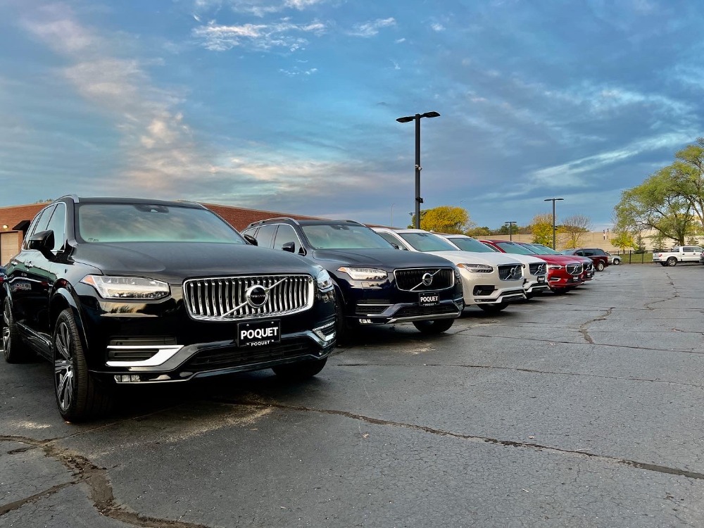PoquetAutoSales's tweet photo. It’s a beautiful fall day at Poquet Auto. Stop in for a test drive!🍁 https://t.co/DmrCXV4Mse
