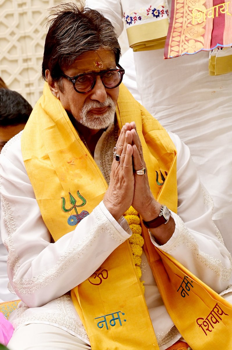 T 4058 - it shall be impossible to fathom the love of the well wishers .. and harder still to respond to each individually .. but, here on this page my gracious thanks to all that have sent greetings ..
My love .. ❤️❤️