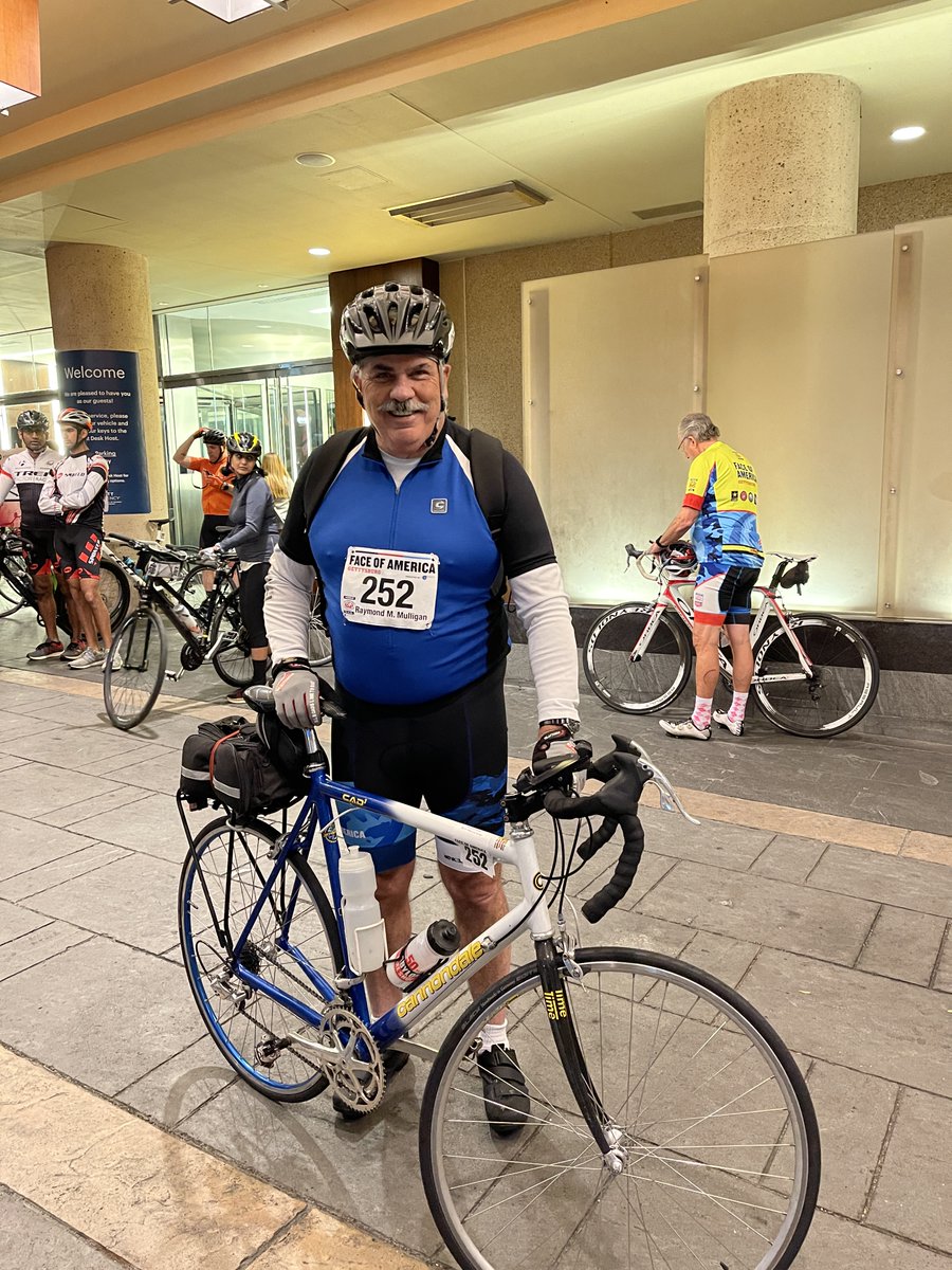 EmeraldDocument's tweet photo. Emerald sales associate Raymond Mulligan is at it again! This weekend he rode 112 miles on bike to support The Face of America, a cycling challenge that honors the sacrifices military veterans make for our country.
#support #emeralddocument #teamwork #SalesAssociate https://t.co/S5vaGrsD3t
