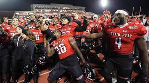 After a good conversation with @coach_pow  I’m truly grateful to receive an 🅾️ffer from Austin Peay State University
@MOSTHATED_ANC <a href="/247Sports/">247Sports</a> <a href="/AL5AFootball/">Alabama 5A Football</a> <a href="/YellowhammerFB/">Yellowhammer Football</a> @APSU_CoachC