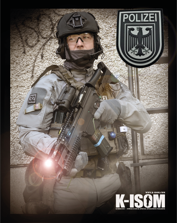 KdoMagazin's tweet photo. Bild der Woche: BFE+ Blumberg Bundespolizei (BPOL)
#Polizei #bpol #kommando #bfeplus #Berlin #Brandenburg #hecklerundkoch #hkg36 #aimpoint https://t.co/EBq2hjIzJj
