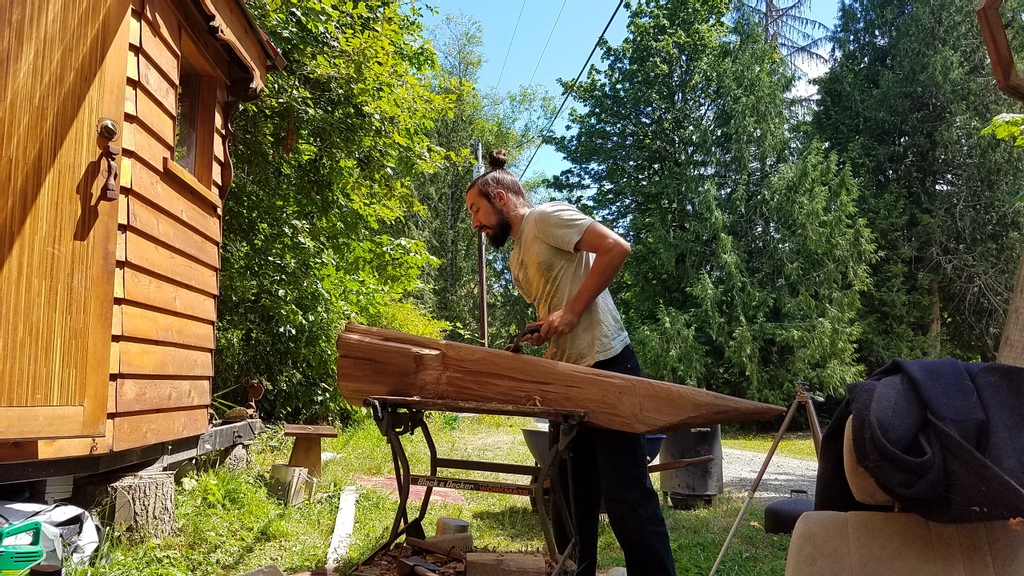 tmsNeverGiveUp's tweet photo. Cuz sometimes you gotta visit your bro @pairoducks and carve on some old growth cedar! https://t.co/wV9M3qxi7c