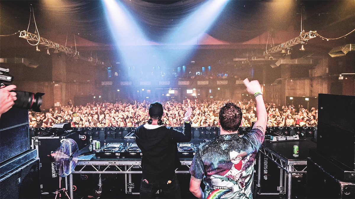 djjohnaskew's tweet photo. Eat it. @willatkinsonyes @rongevents https://t.co/vF7q0Zy2yr @TheVIICrew https://t.co/5fJqo25KLu