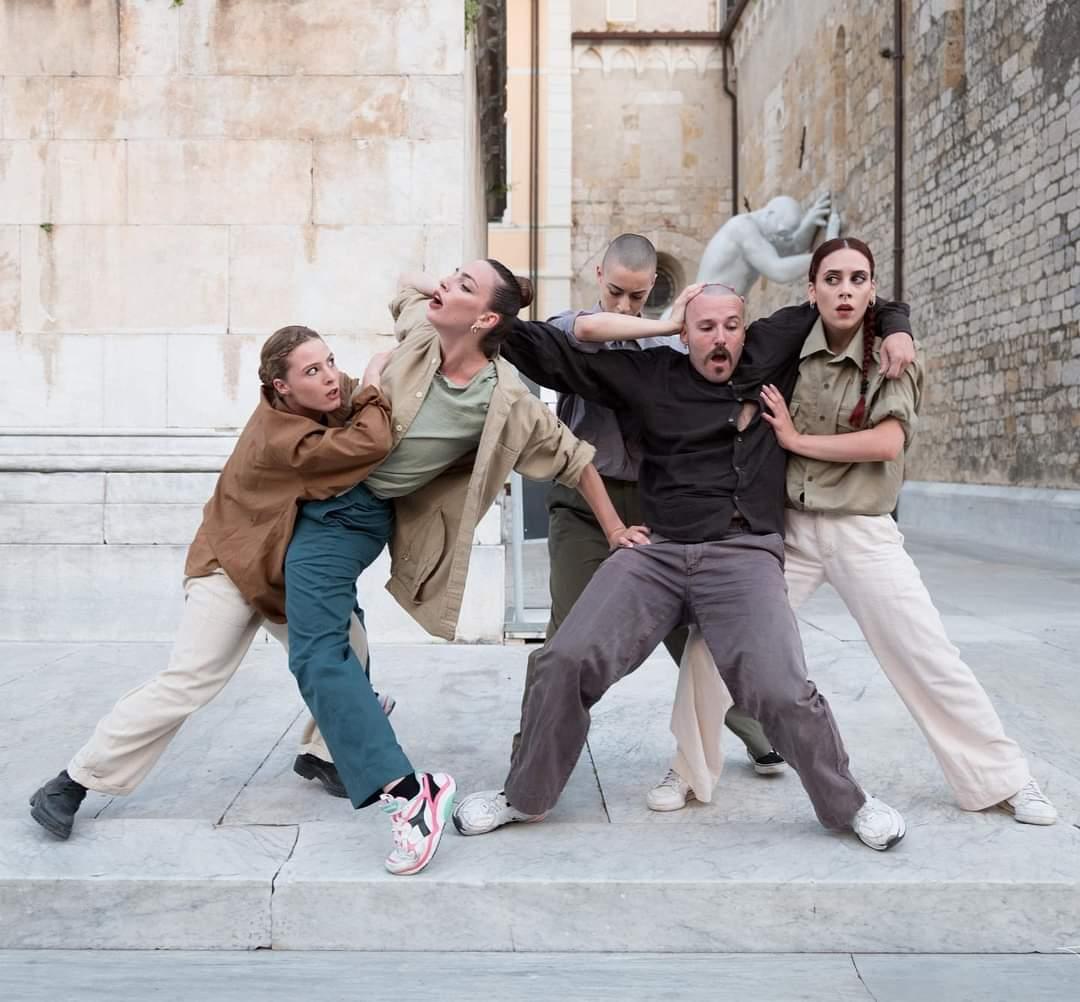 DAP_Festival's tweet photo. contemporarydance @dap_festival with @equilibrio.dinamico 💛 @roberta___ferrara #changeisgood #dancehaschanged #moderexpression #choreographicproject #historyteaches #unknownculture #newaesthetic #resurrectionofart #dapyoucan #dapyoulove #dapyouup #dapyoudance https://t.co/NZHUeGJiSr