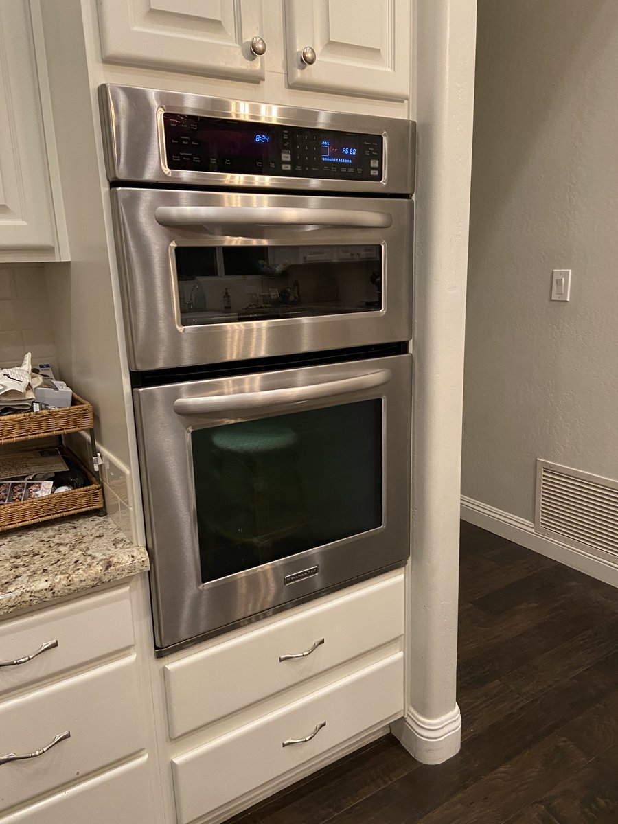 mcgregornicole's tweet photo. My oven hasn't been working for 7 weeks now.  We've had 7 appliance repair visits sent by @AHS_Warranty - still not fixed.  My kids are hungry and I'm going broke buying to-go food... please help #AHS #customerservice #homewarranties #americanhomeshield #Help https://t.co/3HFN4PqgQb