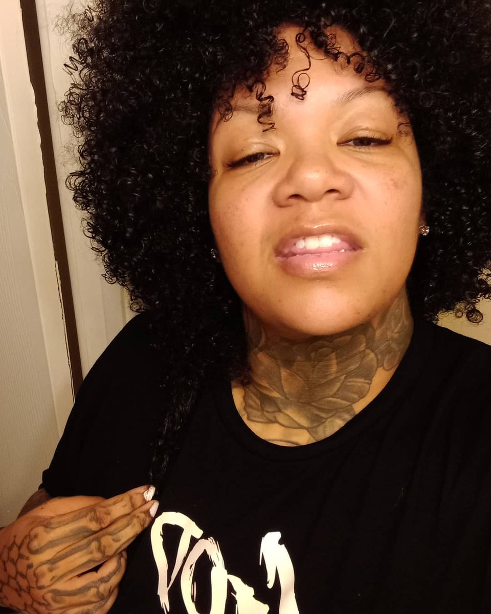girlwonder614's tweet photo. #curlfriend #curlsfordays #crownedincurls https://t.co/wTxWy9HB3V