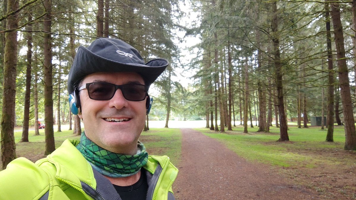 GoProFun's tweet photo. Re-starting the #running cycle after last week's #UltraMarathon #50M
#HIIT today
Had hoped for #fallfoliage, but it's hard to come by in #BigWA, the Evergreen State!
Indeed, #run in hiking shoes because, maybe you've heard, it's wet around here!
#BreakingImpossible https://t.co/8smqwxpugw