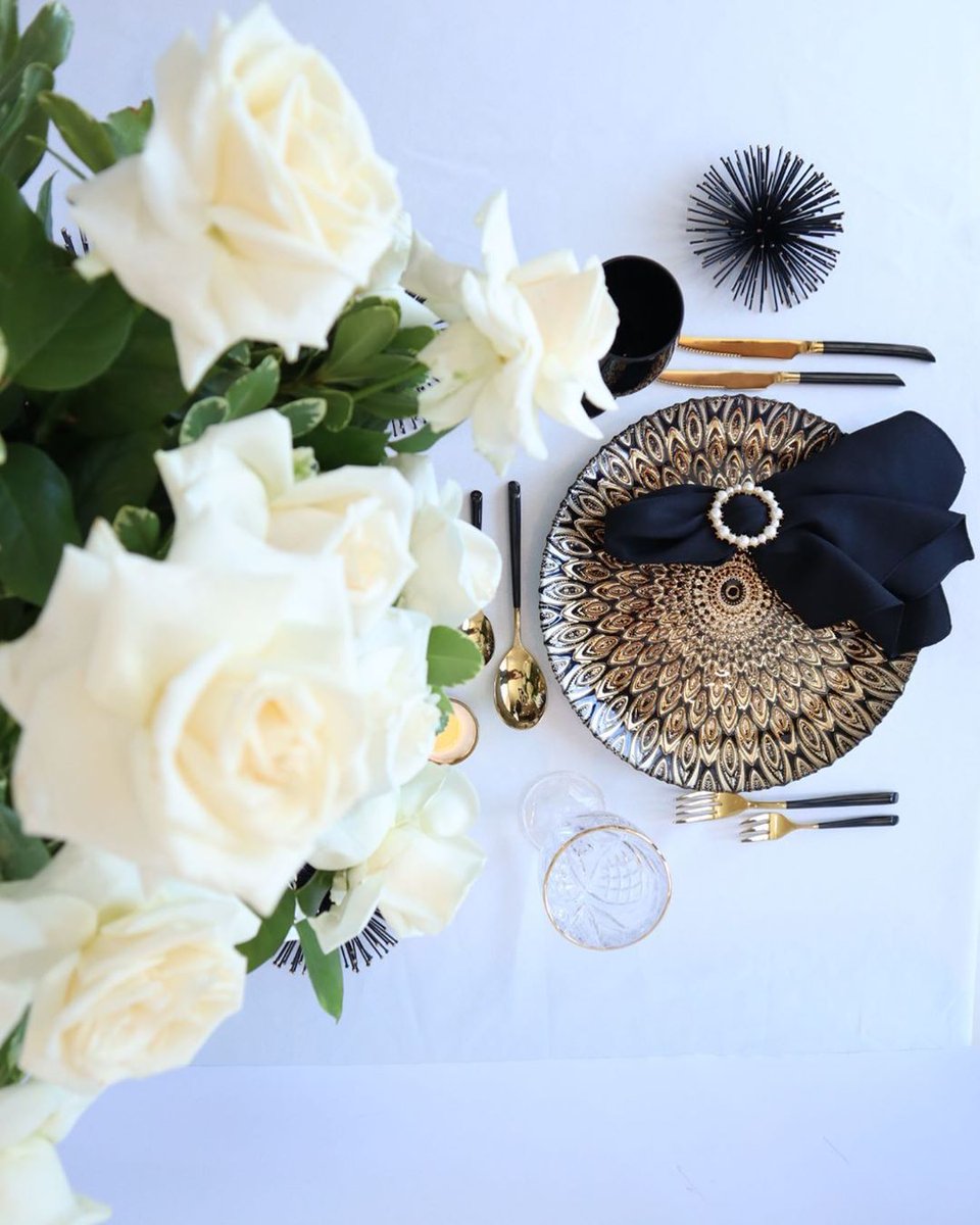 apo_events256's tweet photo. #dinner #dinnersetup
#decoration #decor #ComingOutDay #blackandwhite #dateme #date #ุงููุฌู
ุฉ_ูุฑู
ูู_ู
ุญุณู #์์ดํฐ์ฆ https://t.co/VIEhpLxmcq
