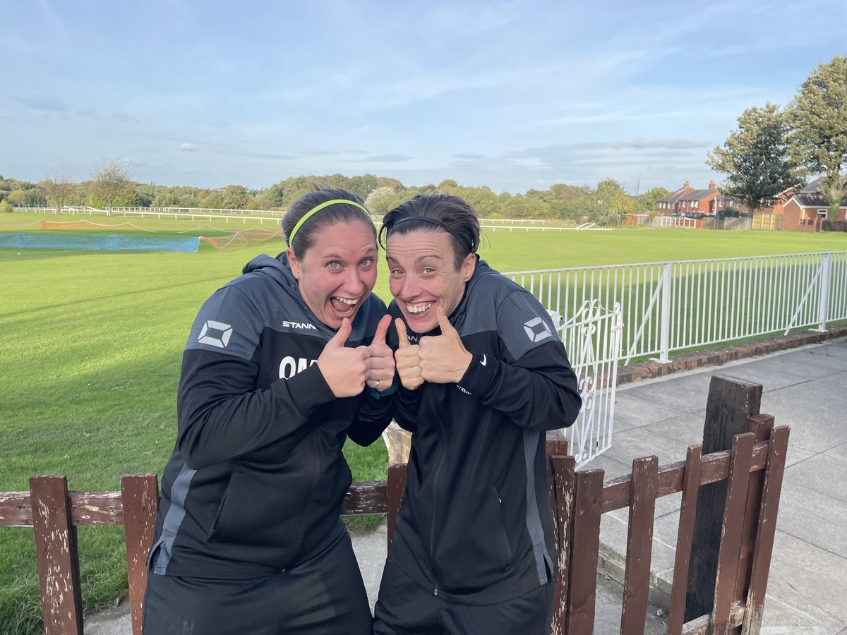 Hall Green UTD vs West End Terriers. 
The first half saw Green dominating but they couldn't get the ball in the back of the net, ending the half 1-0 down. This didn't last long as the ladies peppered the goal in the second half! A well deserved 3 points⚽