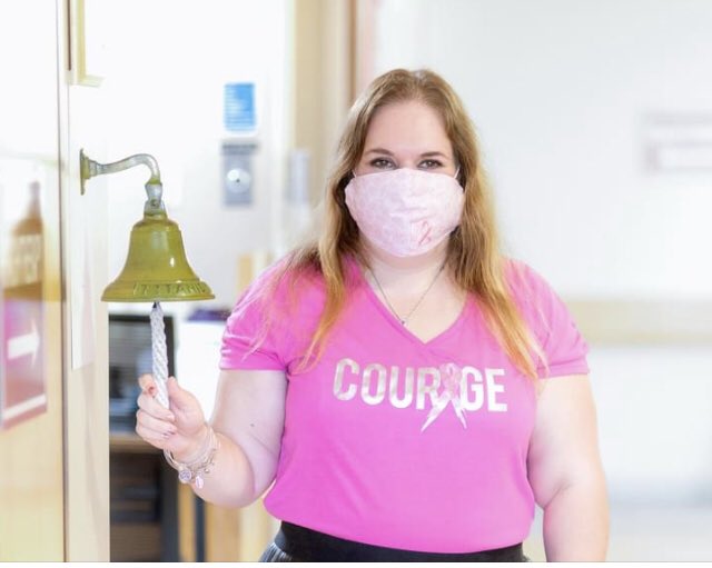 katie5280's tweet photo. 11 years ago at age 36, I was diagnosed with #stage2 breast cancer. Last year in honor of 10 years, @_monumenthealth let me ring the bell. #earlydetection matters. @wegohealth @KomenAdvocacy @SusanGKomen @YSCBuzz @LivingBeyondBC @BeBrightPink @AmBreastCare https://t.co/LrOLYvAOgK https://t.co/ABEtn48X20