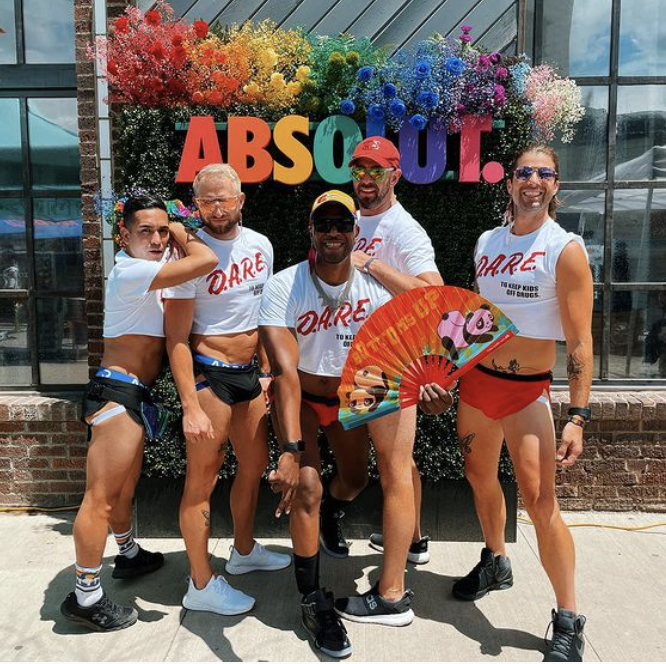 AbsolutUS's tweet photo. Cheers to being unapologetically yourself! 🏳️🌈✨#NationalComingOutDay
Share your #AbsolutPride🌈with us for a chance to be featured! https://t.co/JR52dARlVO