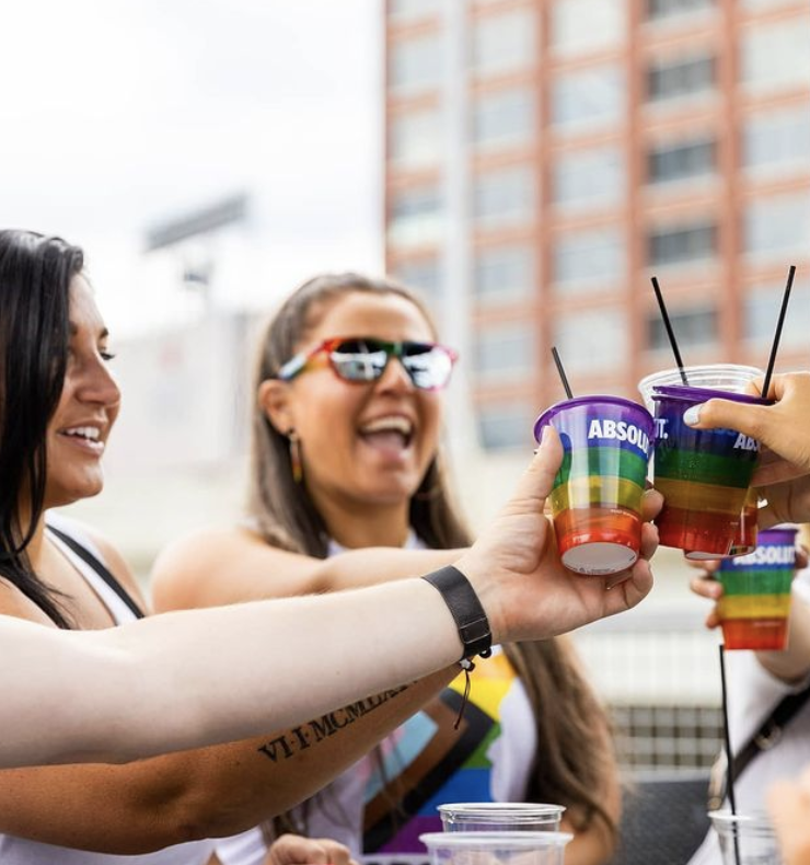 AbsolutUS's tweet photo. Cheers to being unapologetically yourself! 🏳️🌈✨#NationalComingOutDay
Share your #AbsolutPride🌈with us for a chance to be featured! https://t.co/JR52dARlVO