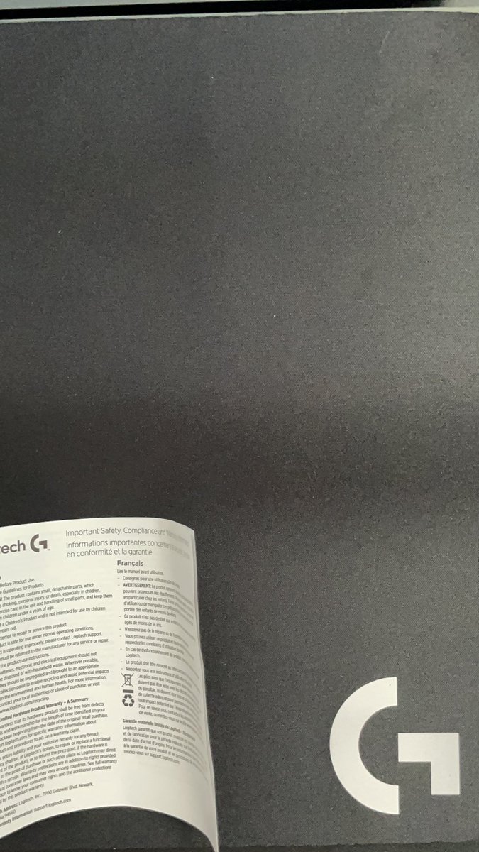 name_variable's tweet image. Bought a mousepad today, because my other non-Logitech mouse doesn’t like shiny surfaces. Surprised to find that @Logitech decided I needed an instruction manual to use this product. 

Would love some clarification on what “small, detachable parts” my mousepad includes…