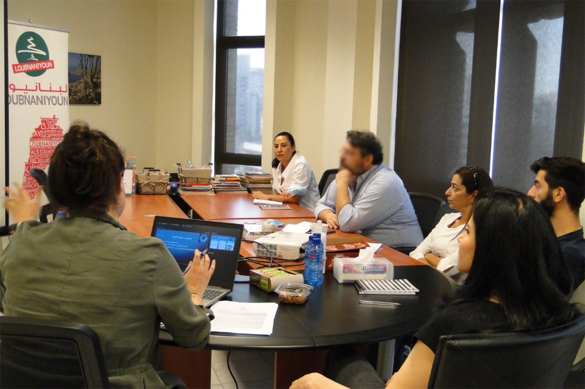 Loubnaniyoun's tweet photo. Loubnaniyoun during the first training getting ready for the Covid 19 Awareness Campaign with MedGlobal
#medglobal #loubnaniyoun
#healthcare
#covid19
#awarenesscampaign
#socialcare https://t.co/g07gqQO62M