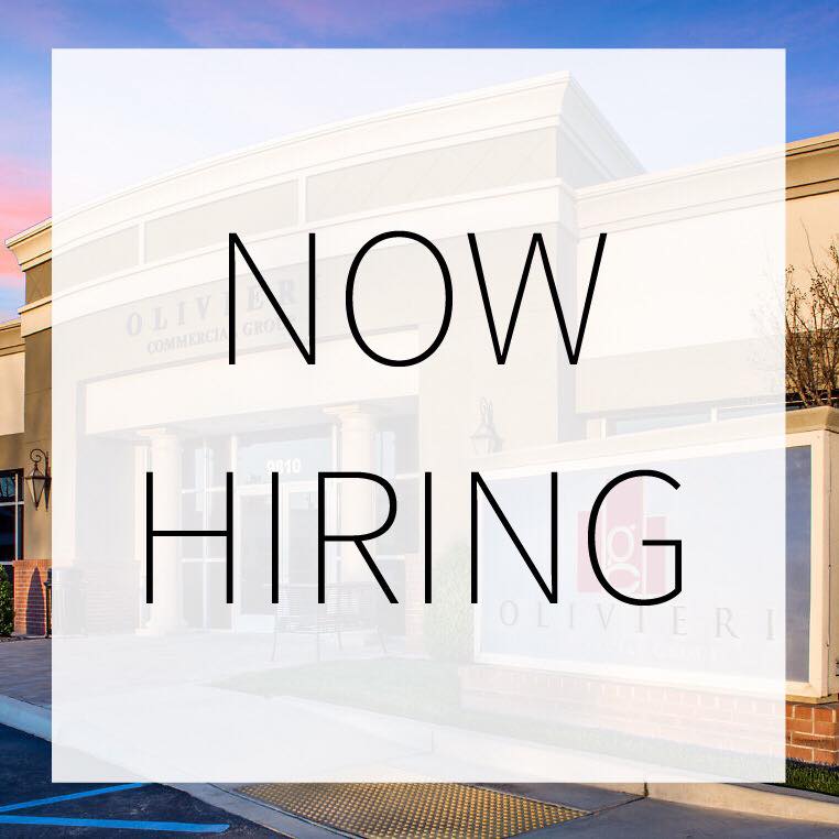 OCG16's tweet photo. 🚨WE ARE HIRING!🚨 We are looking for a full-time Front Desk Coordinator who is a team player, an excellent communicator, and familiar with Microsoft Office Programs (Outlook, Word, Excel, etc.). If that’s you, please send in your resume to denella@vantage-pm.com.  Please share! https://t.co/pjXsLbKlVw