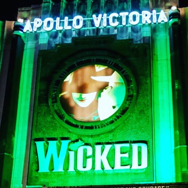cardiffmwchoir's tweet photo. Some of our amazing members enjoyed a long awaited trip to London's West End to see the phenomenal WICKED 💚🧙‍♀️💚 it's so wonderful to see music and performance and joy filling stages safely all over the country. 
#somuchmorethansinging #wicked  #cardiffmilitarywiveschoircaerdydd https://t.co/CzTuz5KhMT