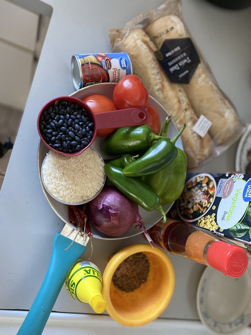 Went from this, to this 😜🤤😏  Vegan meatball sandwhich w homemade sauce, and a little vegan sausage, pan<a href="/tag/newprofilepic"class="tags"><span>#newprofilepic</span></a>