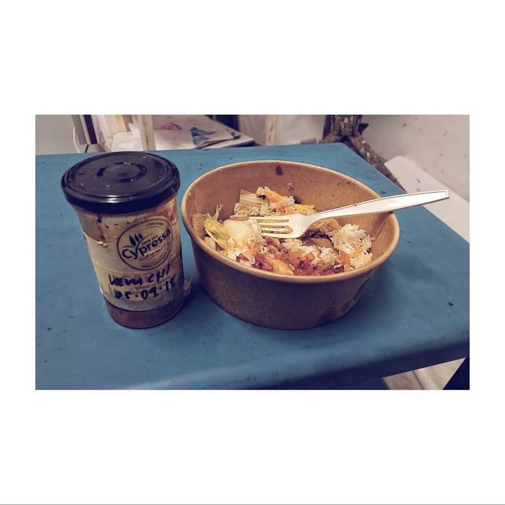 When your takeaway is a bit meh and you find a jar of kimchi in the back of the studio fridge from September 2018 😳🔥👊🏼😍

Flavour craziness

Microbial terroir love 😍.... We are family!
-
-
-_-

#deepfermentation #slowfood #slowprocess #time #cultcure … instagr.am/p/CU5o1cxI025/