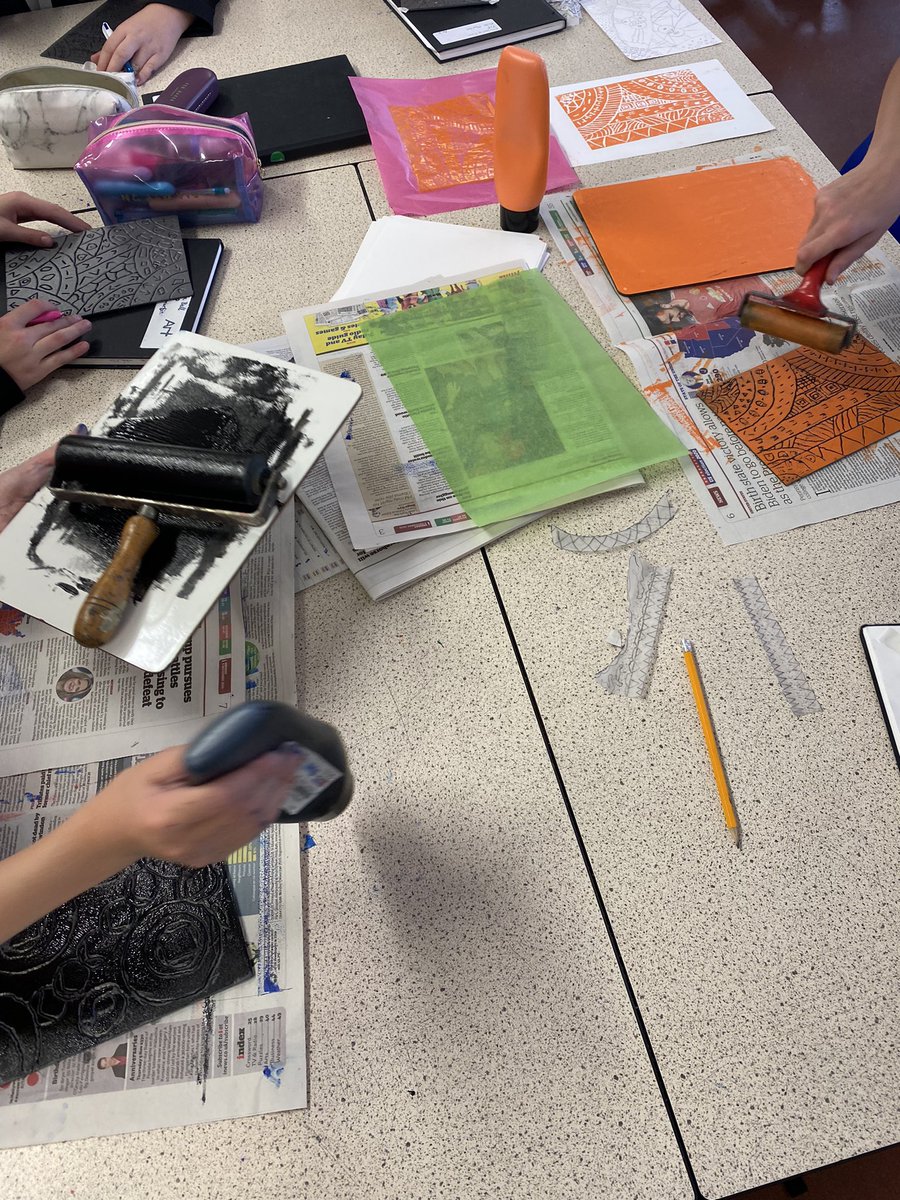 MrsHRMcGee's tweet photo. Busy year 8 lesson today #AfricanPatterns #Printing https://t.co/Vbohb957CX