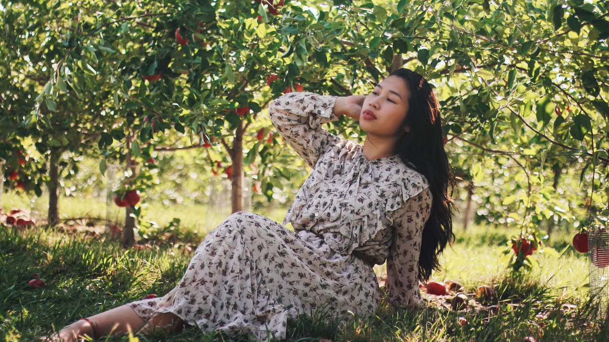 SandBaeee's tweet photo. AFTON APPLE ORCHARD 2021
Photography: Trev Kimoto
Edits: @SandBaeee
#appleorchard #photography #photoshoot #minnesota #asian #hmongphotographer #hmong #minnesotaphotographer #MN #fall2021 #autumn #appleseason #TREVART #sandbae #vibes https://t.co/Aj6lA78FiZ