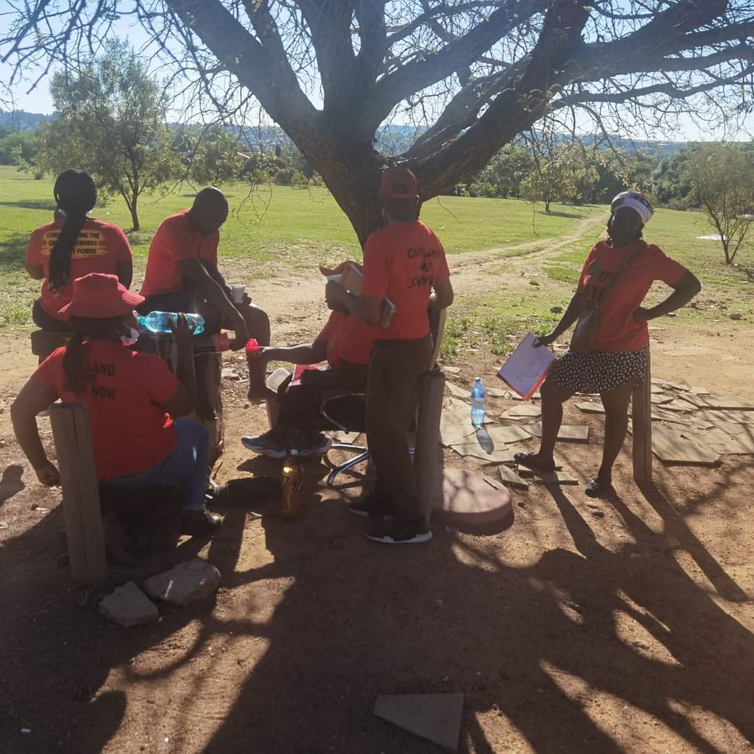 ERalethole's tweet photo. We're grounded, tsatsi ka le tsatsi, ground is our permanent home. #EFFWayawaya #FearFokolGeneration #VoteEFF #EFFTurns8 @EFFSouthAfrica https://t.co/4ZdpC0uazG