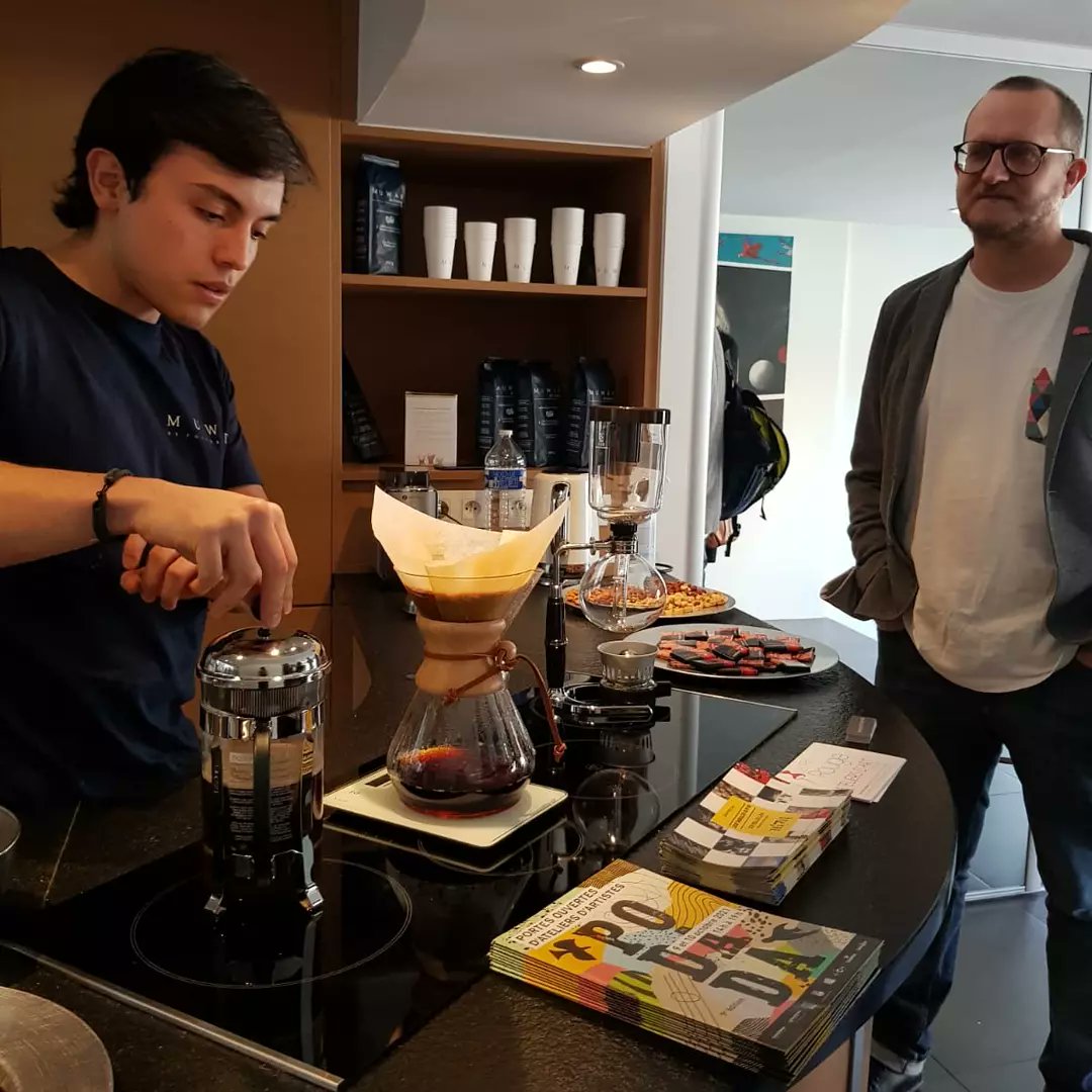 muwad_'s tweet photo. #Café #colombia #fnc #art #CoffeeTime #CoffeeLovers #coffeeshop https://t.co/DnZHMmGwEU