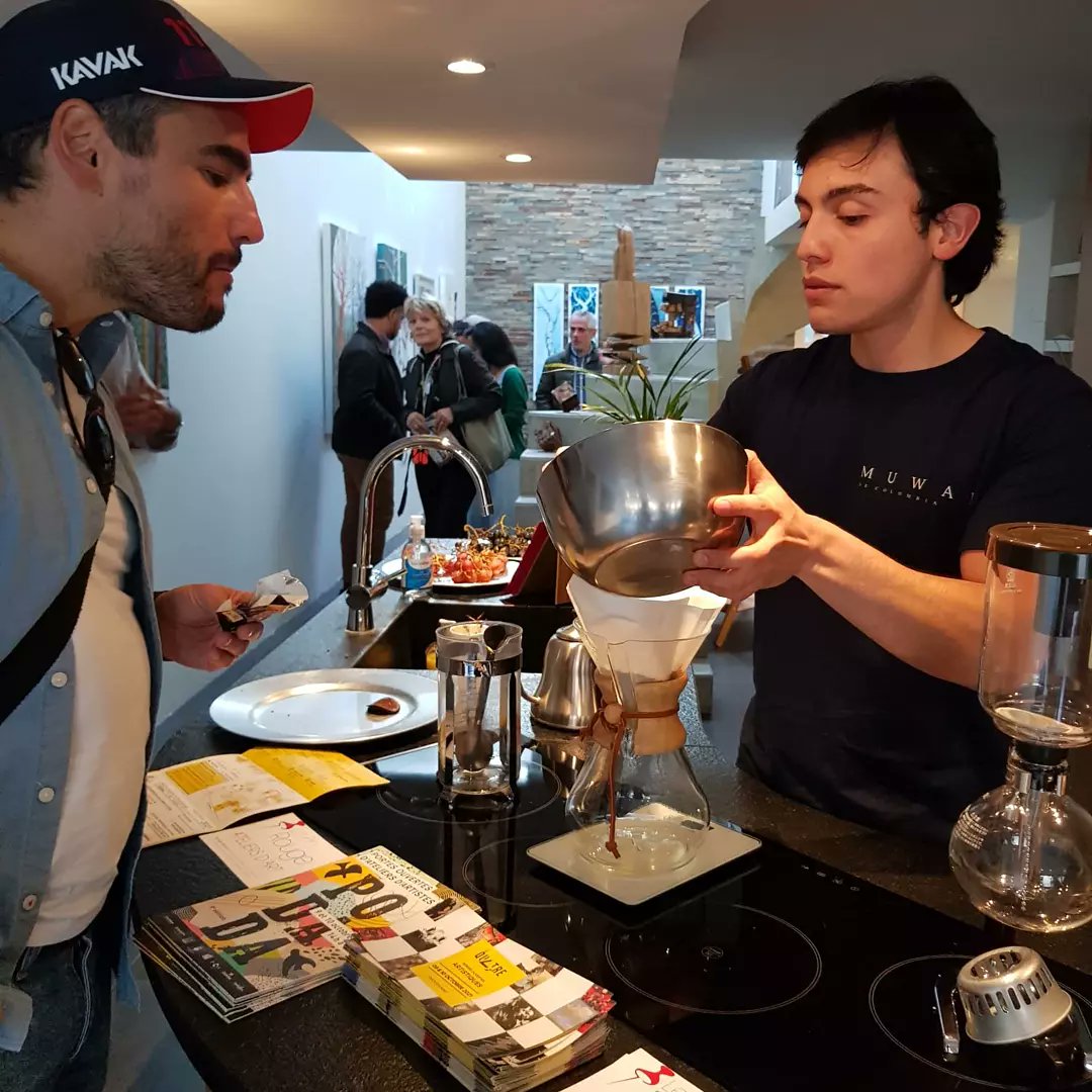 muwad_'s tweet photo. #Café #colombia #fnc #art #CoffeeTime #CoffeeLovers #coffeeshop https://t.co/DnZHMmGwEU