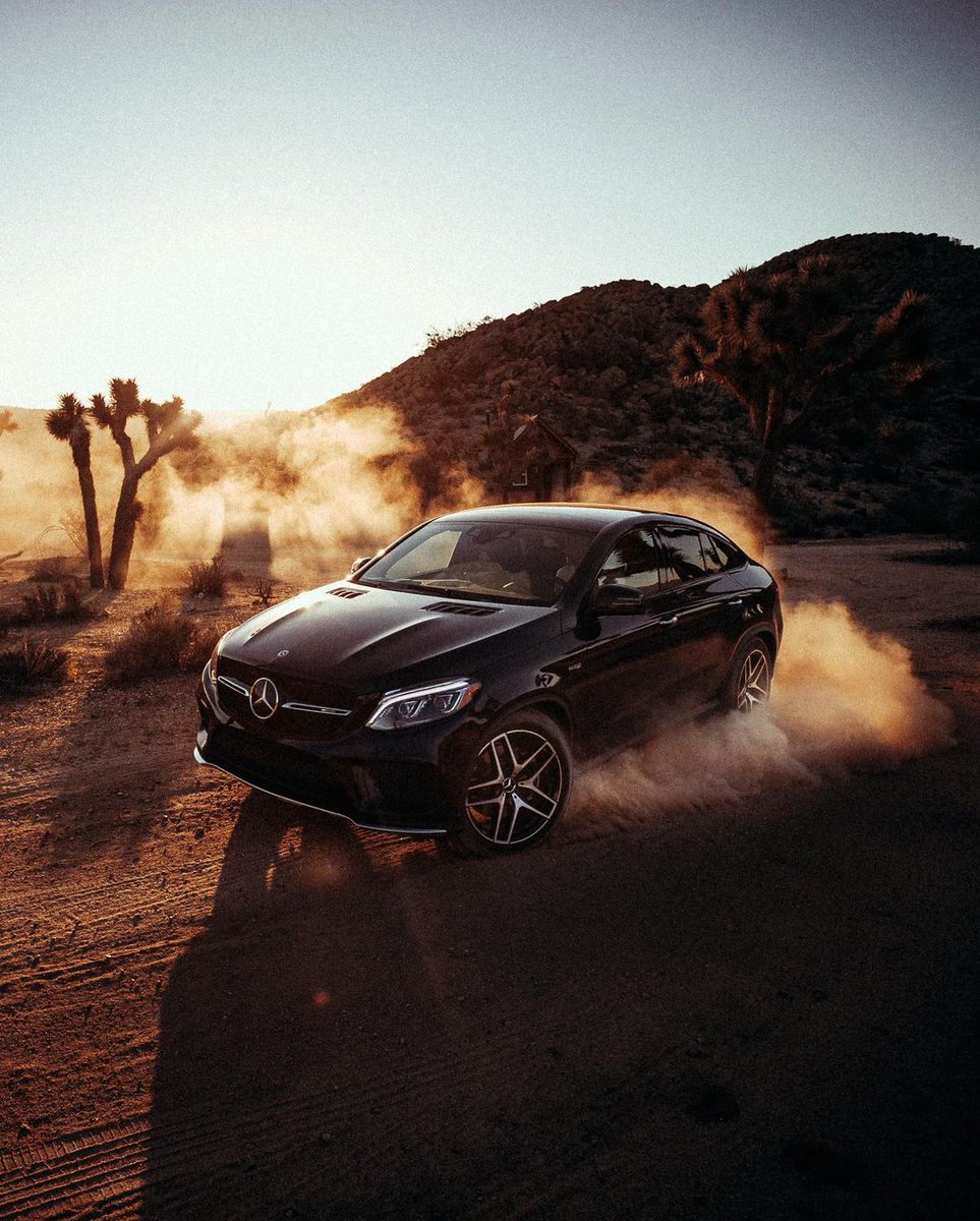 MercedesBenzUSA's tweet photo. 385 hp to leave them in the dust. #GLE43 #mbugc https://t.co/LMT74cWbkA