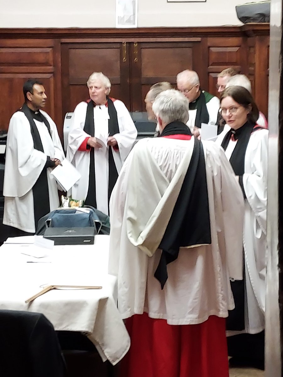 BishopSarah (@bishopsarahm) on Twitter photo Preparing for the licencing and installation of Andrew Keep at St Mararet Pattens <a href="/area_two/">TwoCitiesArea</a> <a href="/dioceseoflondon/">London Diocese</a> Preparing for the licencing and installation of Andrew Keep at St Mararet Pattens <a href="/area_two/">TwoCitiesArea</a> <a href="/dioceseoflondon/">London Diocese</a>