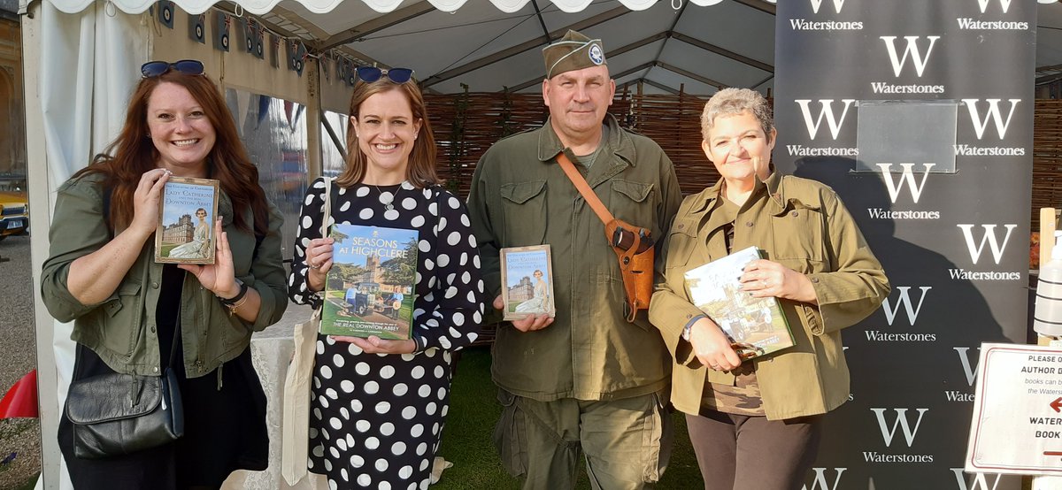 Waterstones Reading tweet media