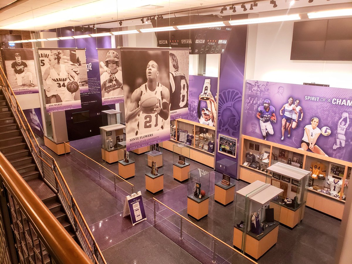 FlowersJonte's tweet photo. Great weekend celebrating with family and friends. Honor to be inducted into the Winona State Hall of Fame! https://t.co/gENY5tN94V