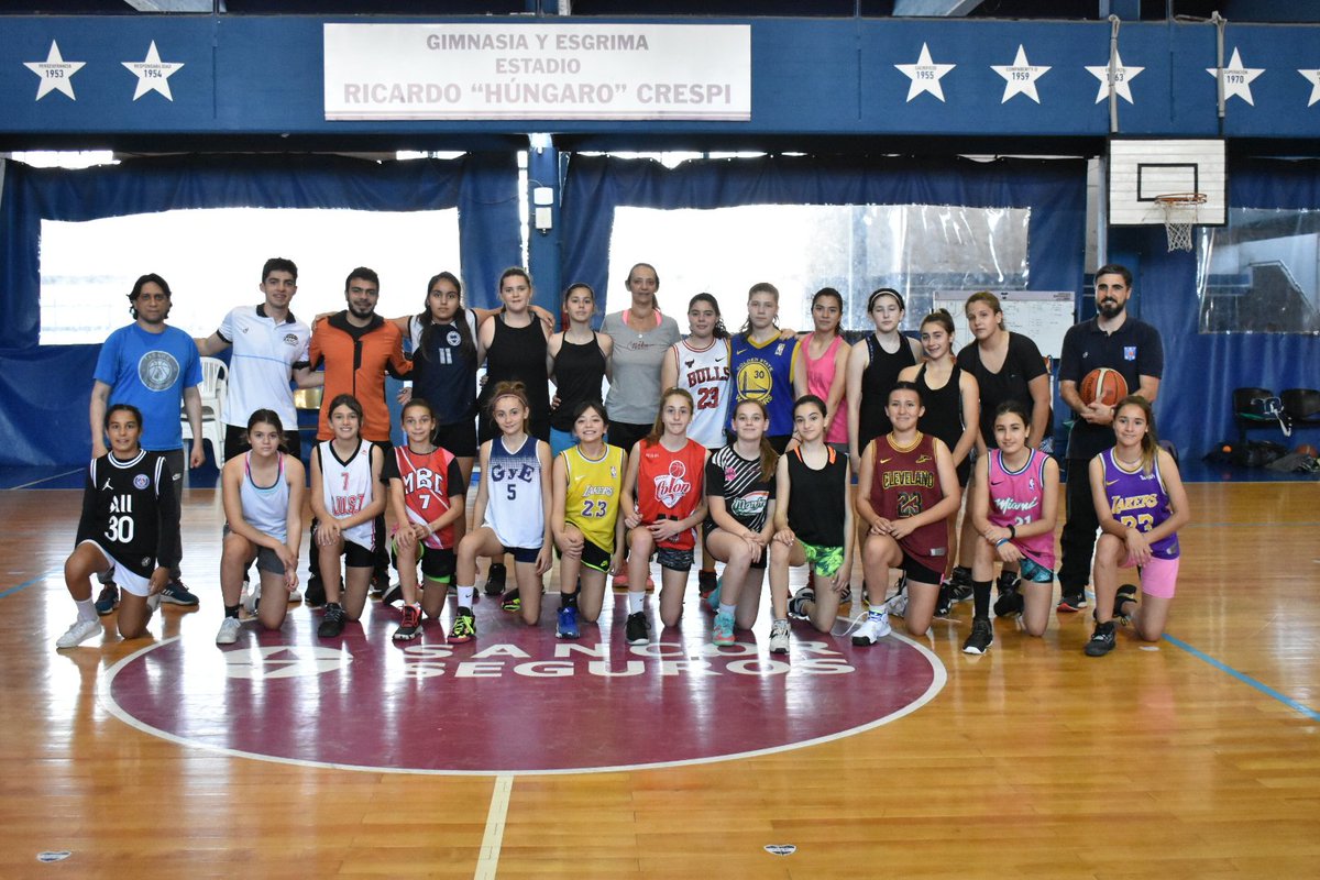 asbprensa's tweet image. #ProyectoDesarrollo 🏀

🥰 ¡Final de la jornada para nuestras Mini y U13!

💪🏻 Gracias a todas por asistir y dar todo

💙❤️🤍 #VamosASB
