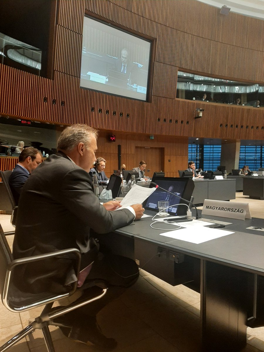 HungaryintheEU's tweet photo. Busy first day of the #AGRIFISH Council in Luxembourg.
On the agenda:
📌 adoption of the #CAP Strategic Plans
📌 revision of #marketingstandards incl. origin labelling of #honeyblends
📌 crisis in the #pigsector
📌 state aid in #agriculture
📌 strenghten #geographicalindications https://t.co/NKdluOJ6jd