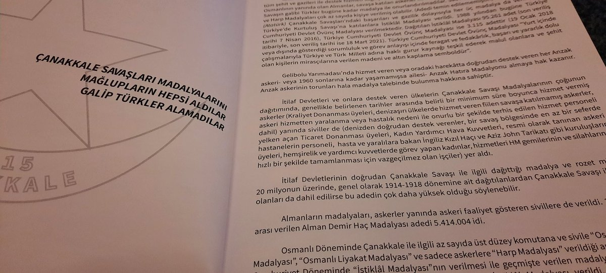 osmanlica's tweet photo. Çevirisini yaptığım ceride defterinden hazırlanan "Ben Binbaşı Ali Faik Bey" adlı kitabın yazarı Erdal Kabatepe Beyefendiye bu güzel hediyesi için teşekkür ederim. https://t.co/4v3kpSJJhq