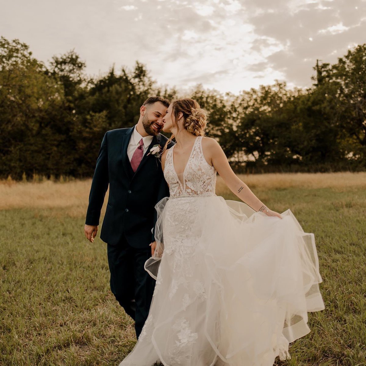 caley_johnson's tweet photo. The best day of my life 10.9.2021❤️ @Dchappy96 https://t.co/kwHmO2kUXh