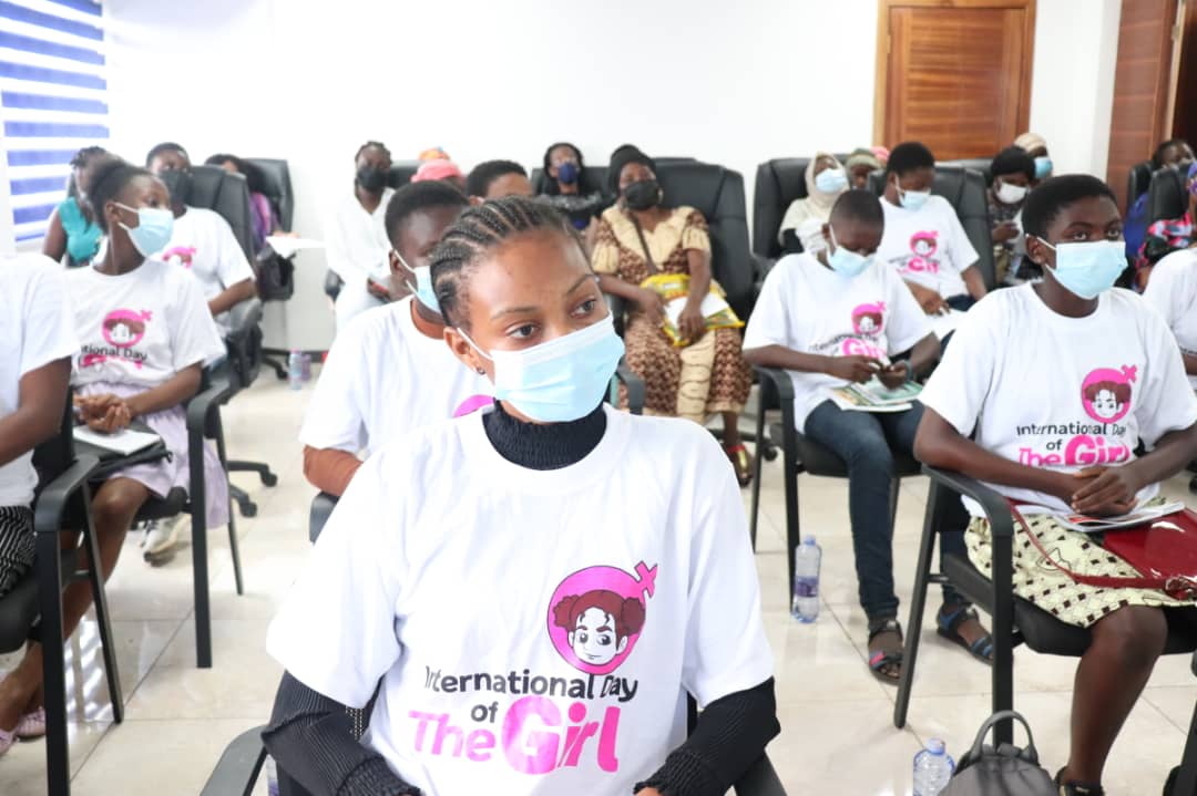 ProlinkGh's tweet photo. #InternationalDayoftheGirl We commemorated the day with some marginalised girls by educating them on: 
1. The importance of digitalization
2. Sexual and Reproductive Health
3. Had a health screening 
4. Career guidance 
Yes! We involved men in the process. https://t.co/BheaLfWQhQ