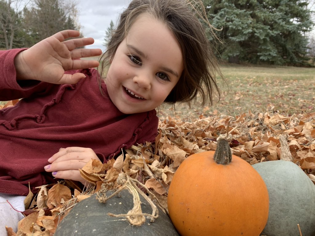 HoughtonBoston's tweet photo. Happy Thanksgiving from our family to yours. https://t.co/FXrlyN8jay
