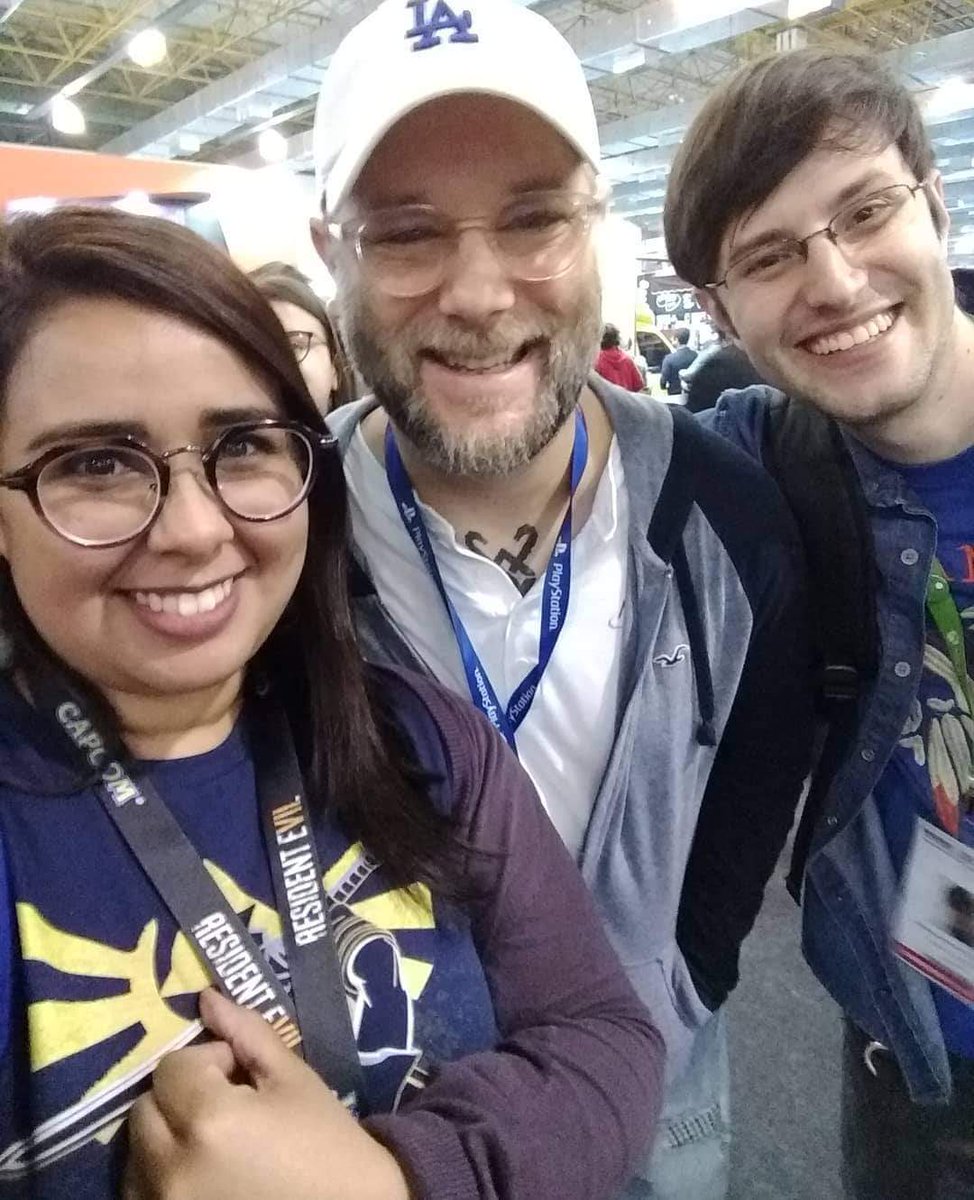 Natdono's tweet photo. Hoje veio lembranças que aconteceram no dia 11/10 na Brasil Game Show
2017 - conheci @Kojima_Hideo
2018 - conheci @corybarlog no meio da praça de alimentação da BGS
Sou muito grata por esse momentos lindos, obrigada @BrasilGameShow
@MarceloTavares 🥰❤️
#BGS #BGS2017 #BGS2018 https://t.co/QUAoj6DNlK