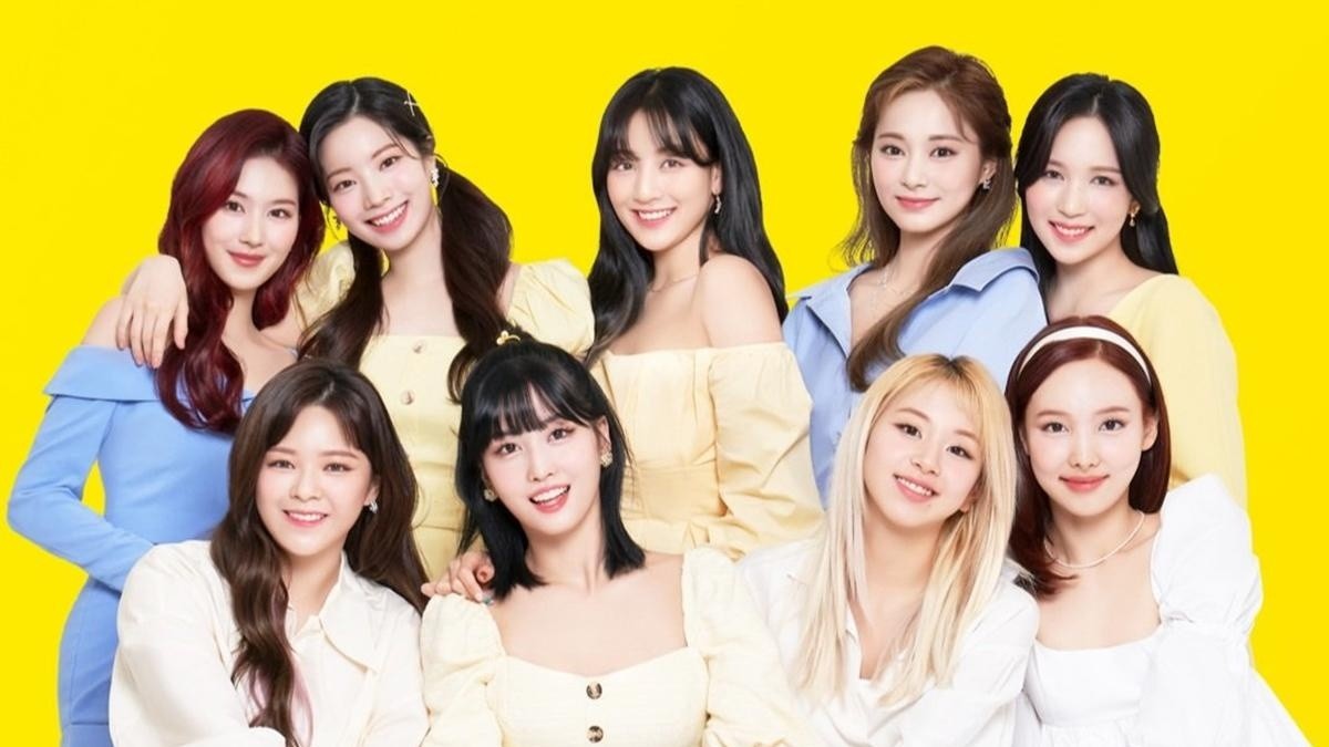 TWICE Charts on X: .@JYPETWICE has now debuted on the three principal US  Billboard charts, for albums, artists and songs: — Billboard 200 —  Billboard Artist 100 — Billboard Hot 100  / X