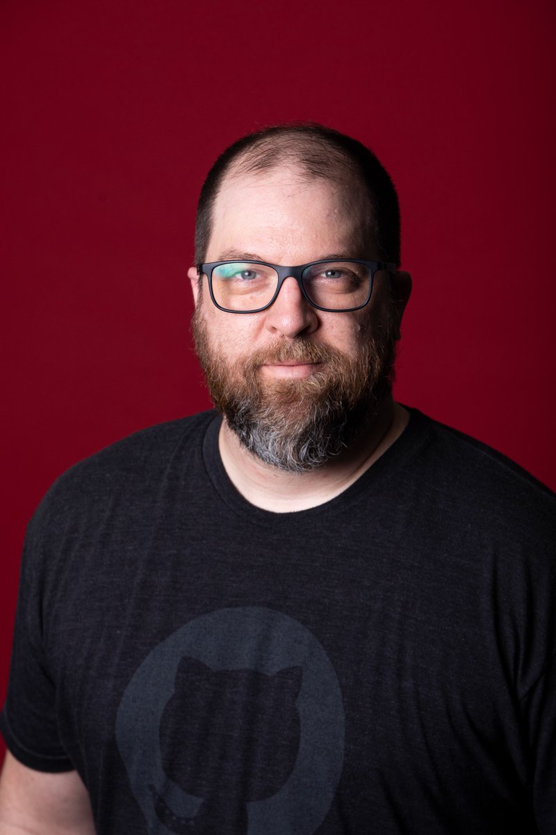 Chris_L_Ayers's tweet image. Got my awesome headshots from #kcdc2021 taken by Tiffany Buckley (tiffanybuckley.com).
Thank you @kc_dc and Tiffany!
I&apos;m trying to decide which one to go with.
 
What does everyone think?