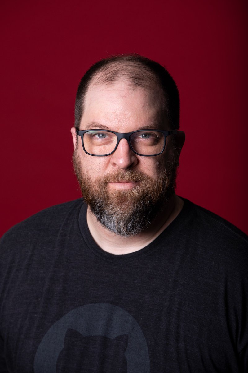 Chris_L_Ayers's tweet image. Got my awesome headshots from #kcdc2021 taken by Tiffany Buckley (tiffanybuckley.com).
Thank you @kc_dc and Tiffany!
I&apos;m trying to decide which one to go with.
 
What does everyone think?