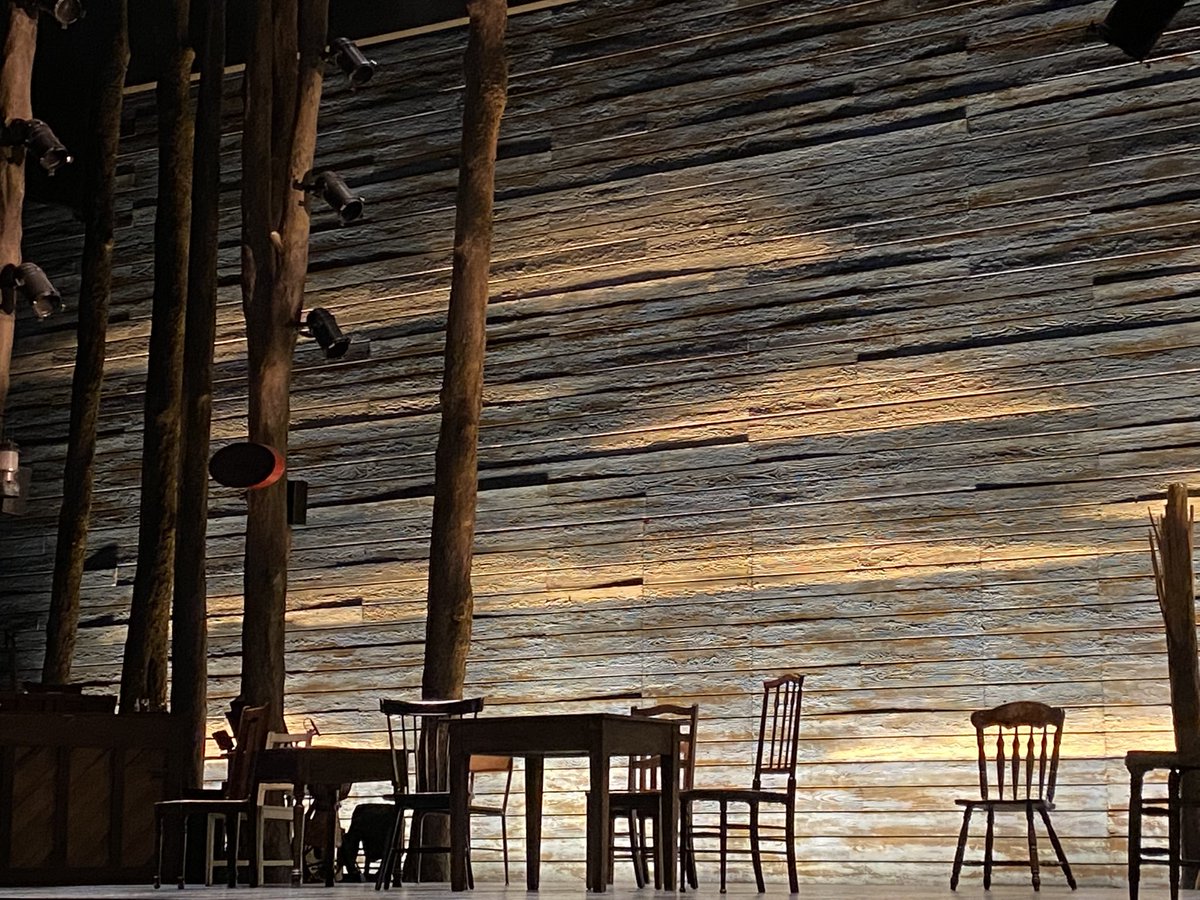 midwifeMaryLyn's tweet photo. My fave 🎭in the #westend. ❤️🇨🇦🌎@ComeFromAwayUK Standing ovations to the rafters on every level. #CanadianThanksgiving #thankfulforthis #kindness #hospitality ❤️❤️🇨🇦 https://t.co/2wTzKNItAc