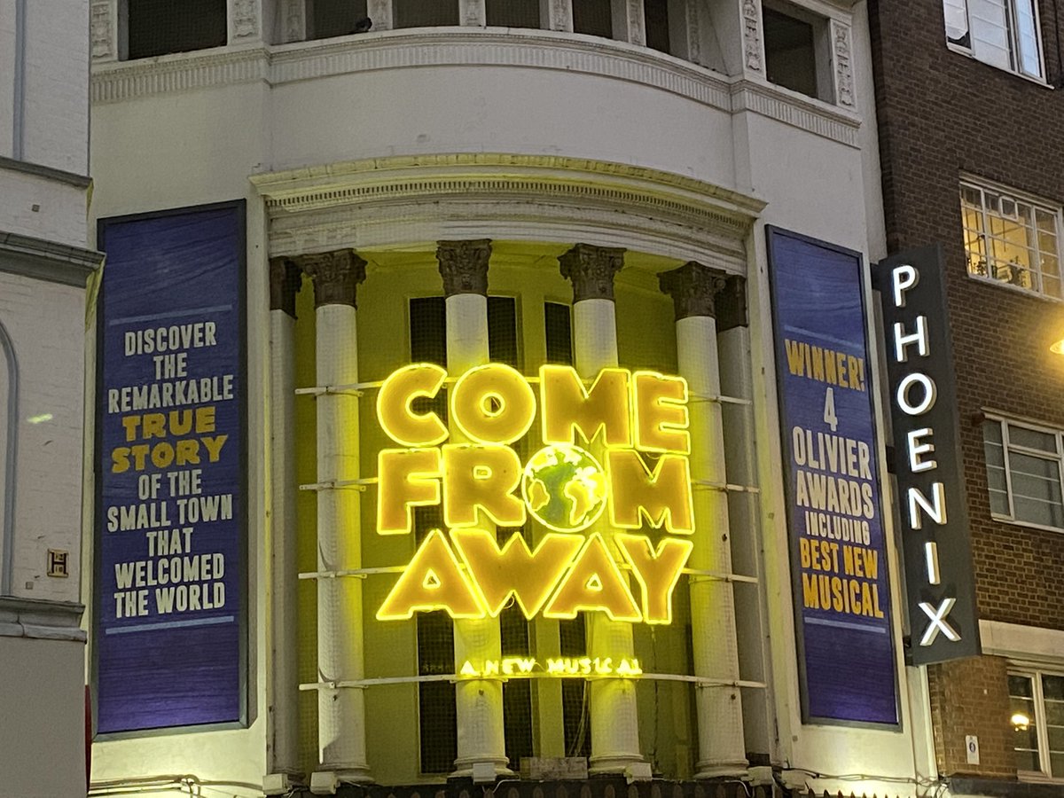 midwifeMaryLyn's tweet photo. My fave 🎭in the #westend. ❤️🇨🇦🌎@ComeFromAwayUK Standing ovations to the rafters on every level. #CanadianThanksgiving #thankfulforthis #kindness #hospitality ❤️❤️🇨🇦 https://t.co/2wTzKNItAc