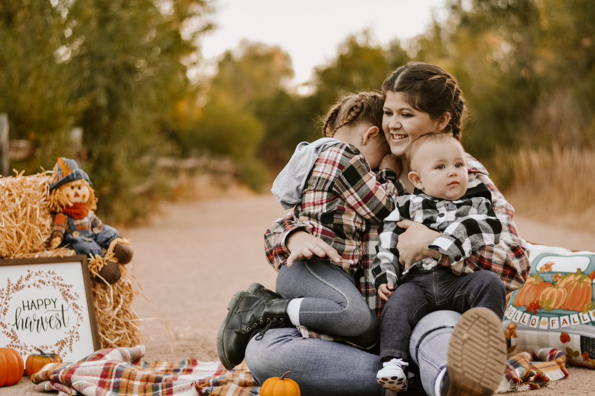 tateyK_'s tweet photo. We love our babies🥺 happy fall y’all 🍂🧡 https://t.co/Cte0NU3vTd