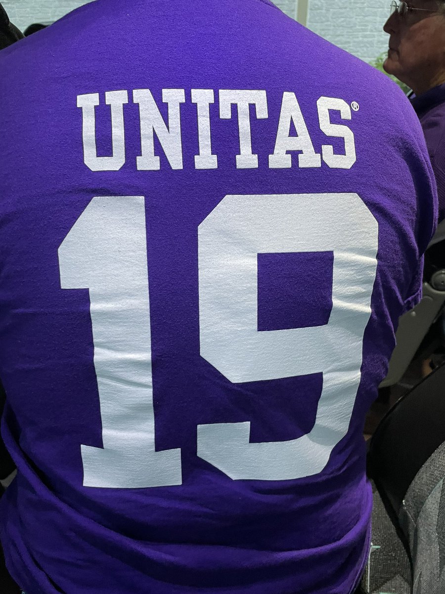 Representing at the RAVENS game! #JohnnyUnitas #JohnnyU #19 <a href="/GWRains/">George Rains</a>